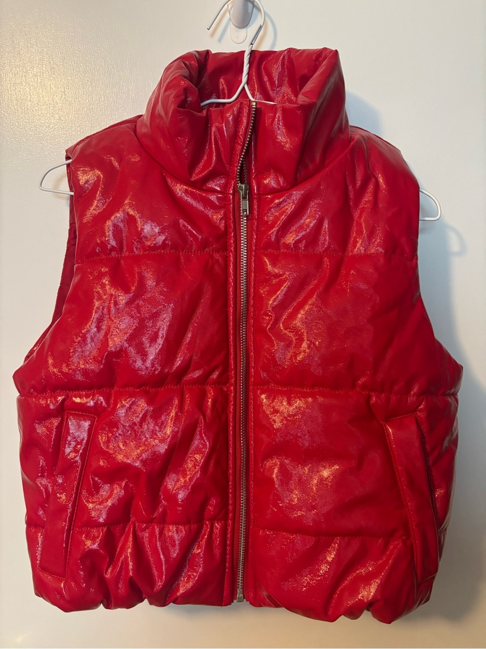 Athleisure Ambiance Outerwear Feminine Autumnal Puffy Red Vest Women’s Medium